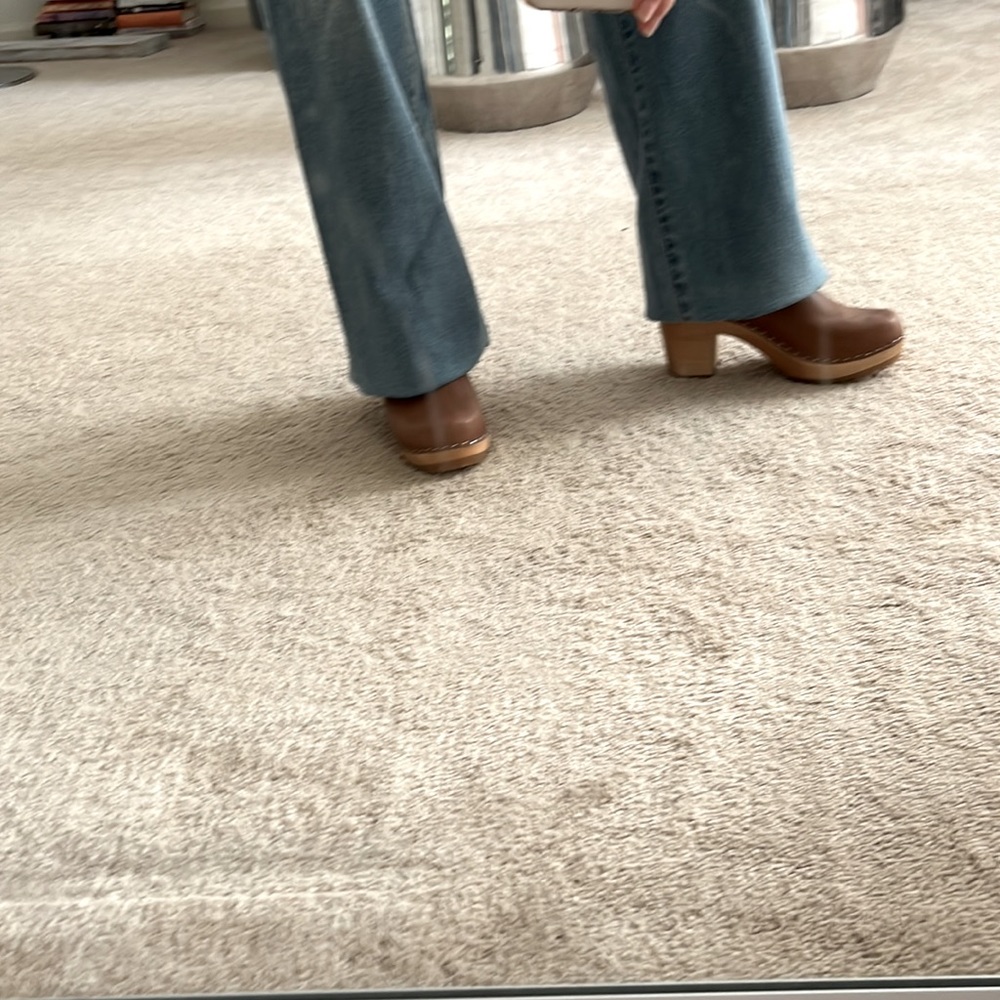 Leather and wood handmade clogs 36
